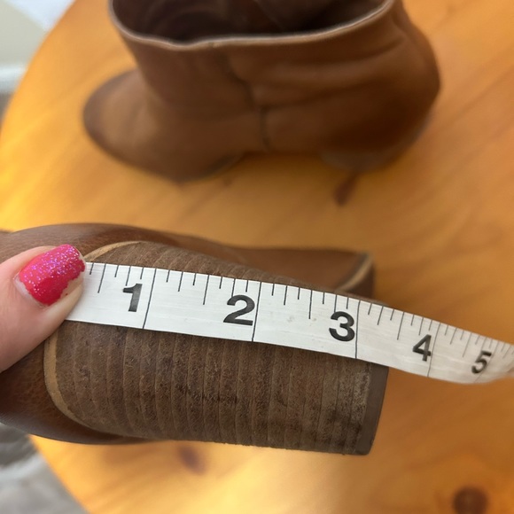 BP Brown Tan Leather Booties Size 9 Boots Zip Shoes Block Heel Factory Distress - Picture 4 of 8